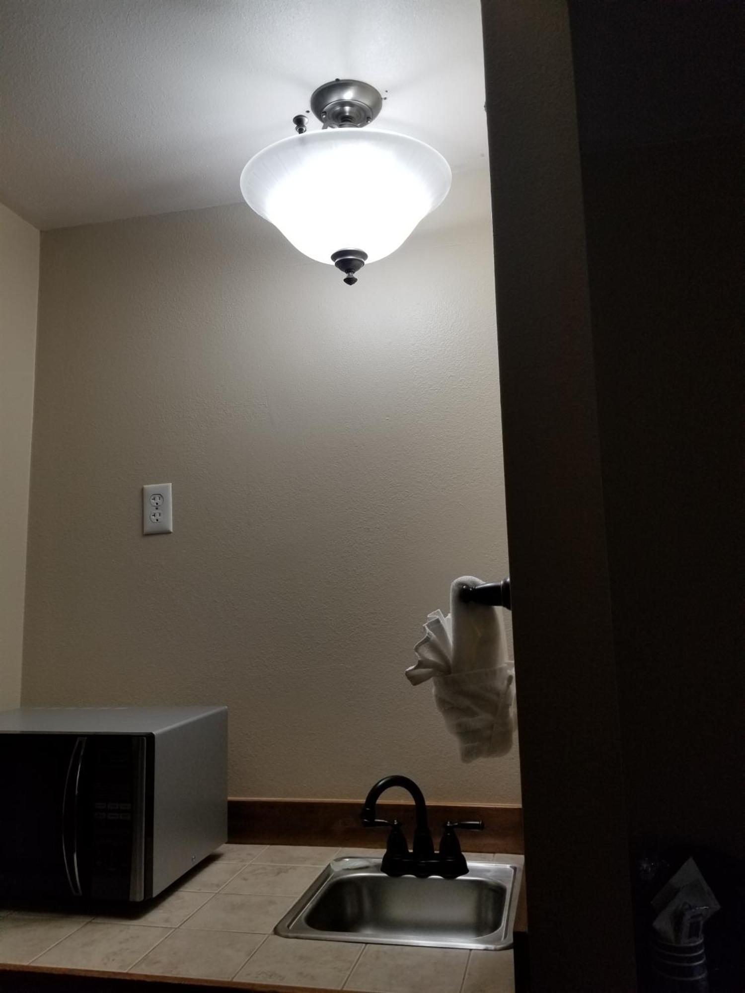 וונאטצ'י Cedars Inn מראה חיצוני תמונה
