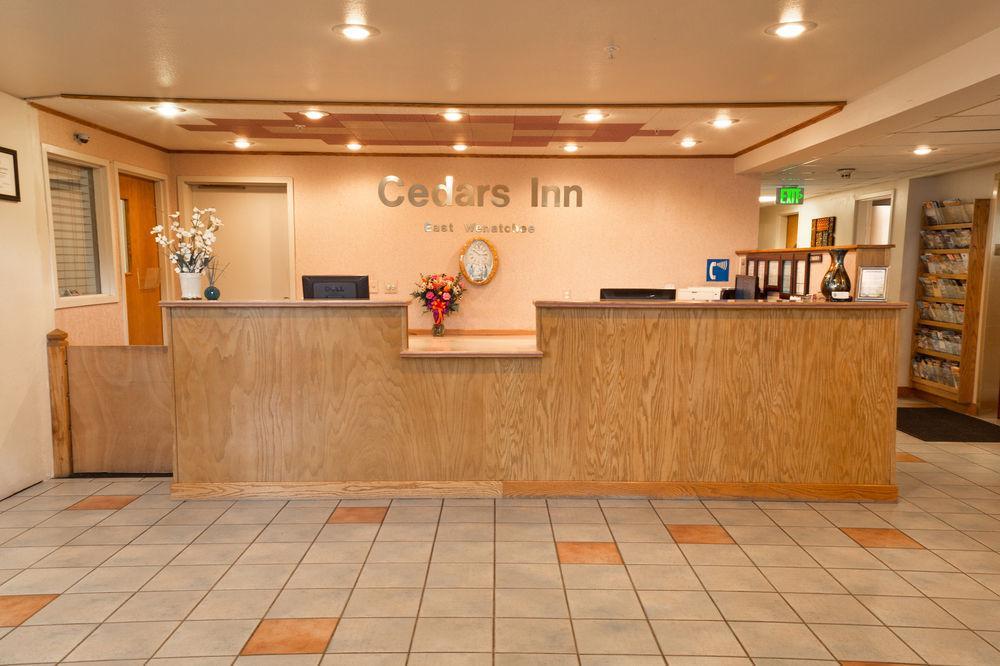 וונאטצ'י Cedars Inn מראה חיצוני תמונה
